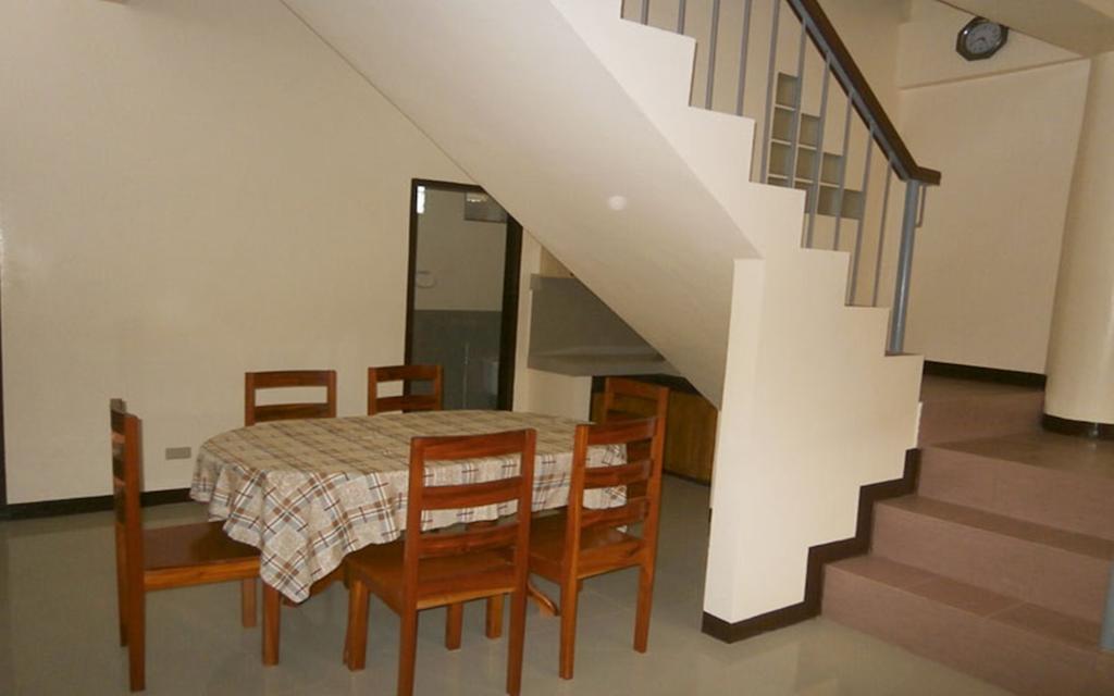 Amerson Pension Place Puerto Princesa Exterior photo
