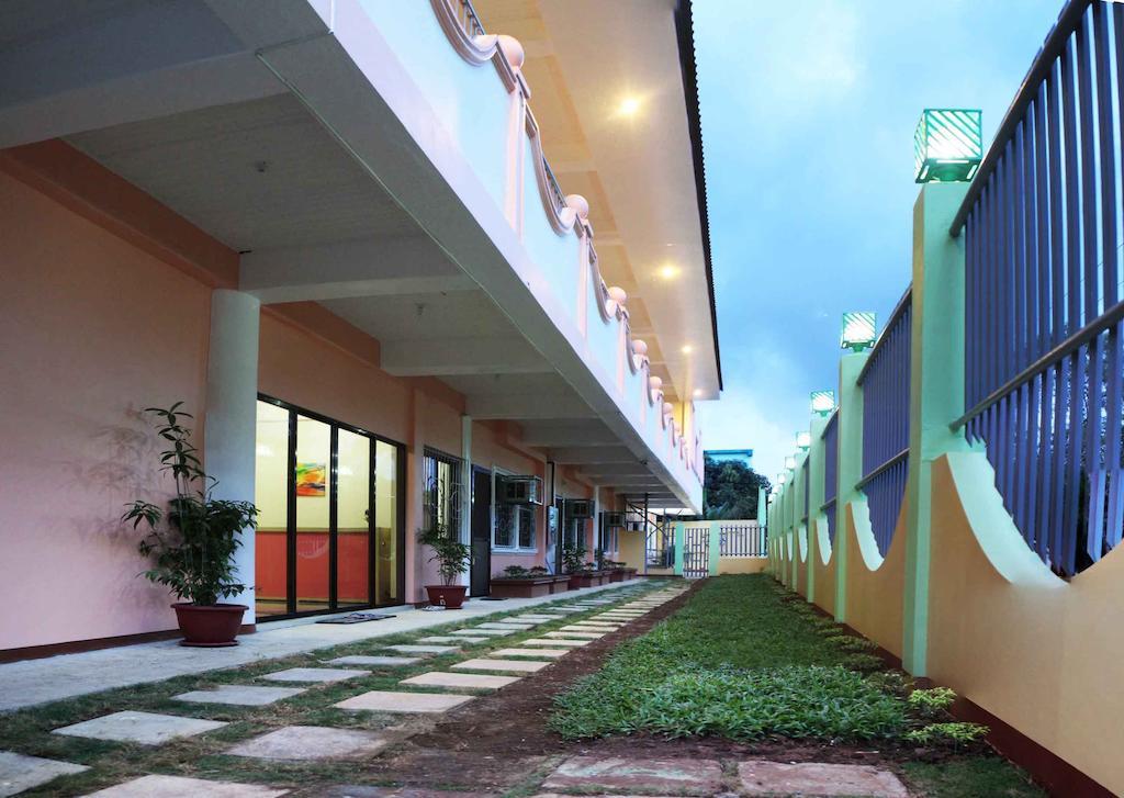Amerson Pension Place Puerto Princesa Exterior photo