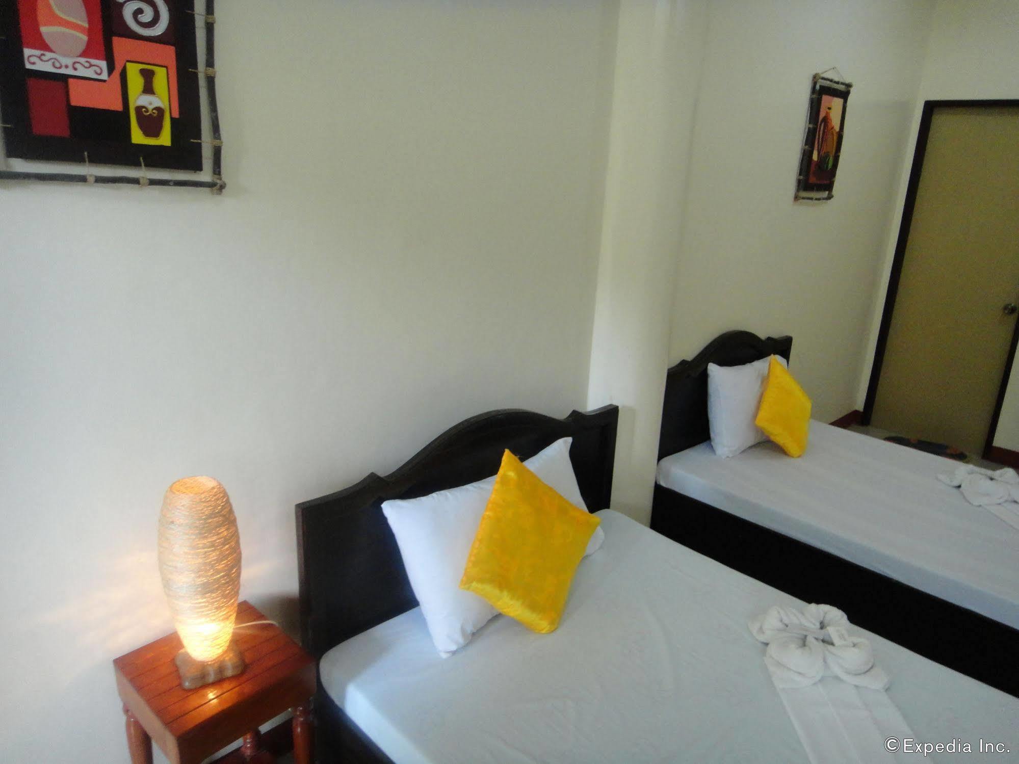 Amerson Pension Place Puerto Princesa Exterior photo