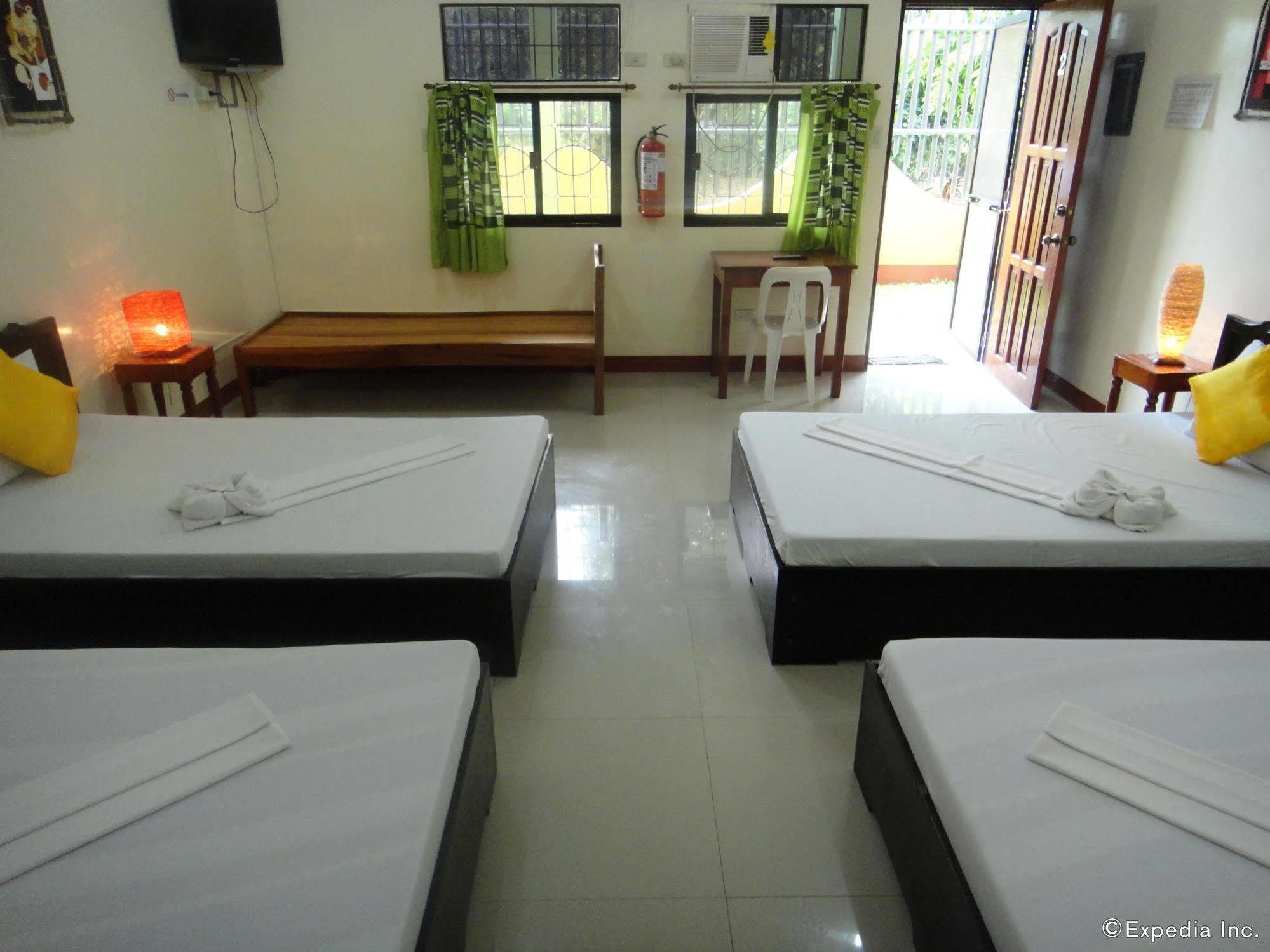 Amerson Pension Place Puerto Princesa Exterior photo